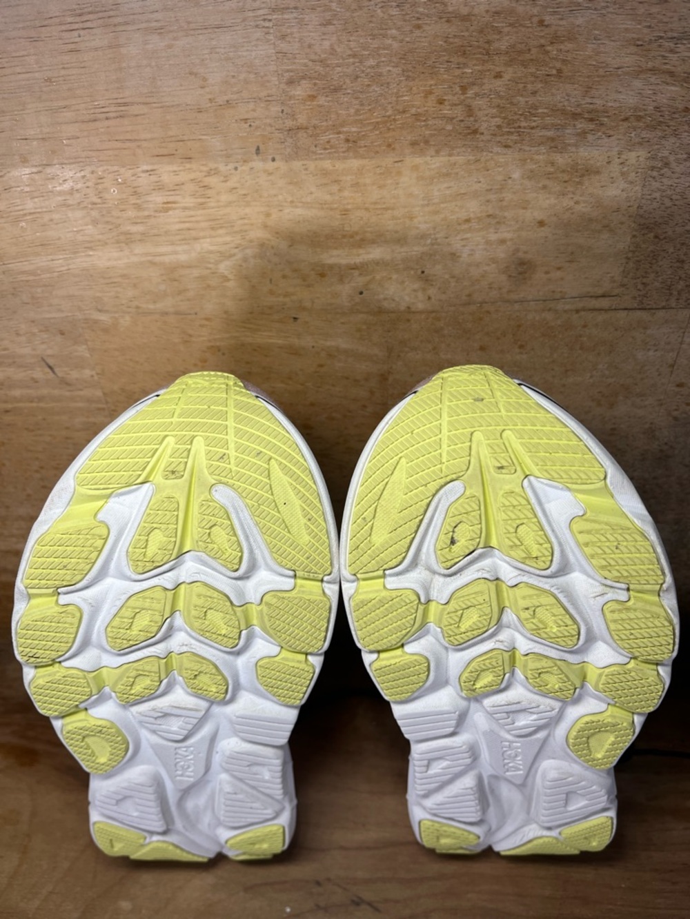 Hoka One One Clifton 10 REFLECTIVE Womens Size 7.5 Running Shoes Sneakers Pink - Picture 10 of 12